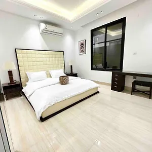 https://hittin-luxurious-stay-5-minutes-to-boulevard-5.hotelsriyadh.net